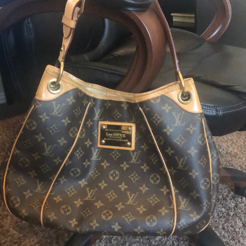 🌼💯Authentic Louis Vuitton Galleria PM
